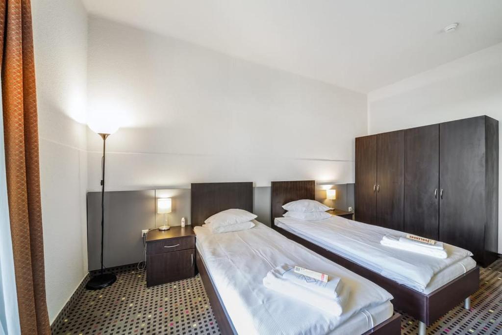 NEW! Private and alpine style double room at 500m to Ski Lifts and Leysin center room 3